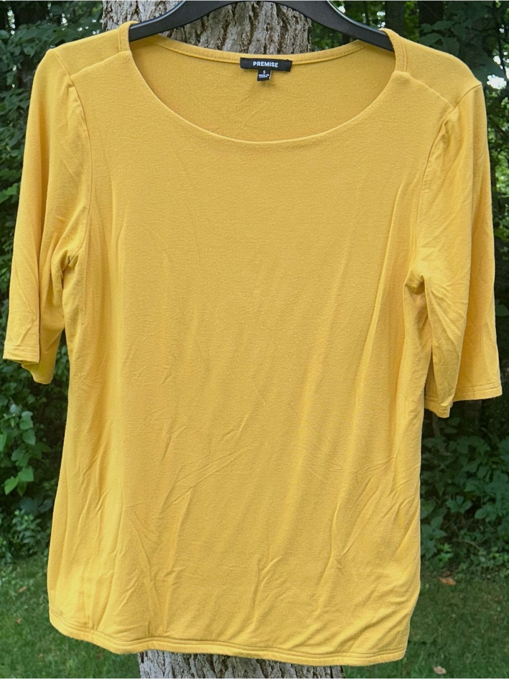 Premise Mustard Yellow Quarter Length Sleeve Scoop Neck Top